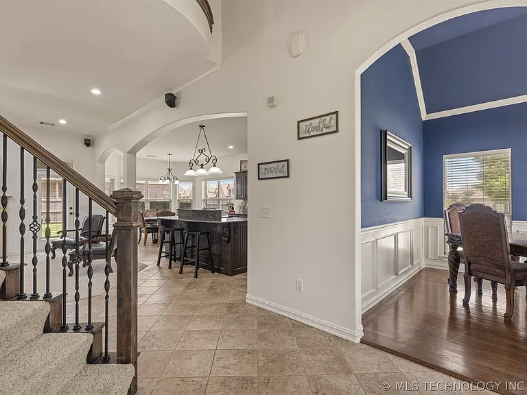 4902 S 165th East Ave — Photo 9