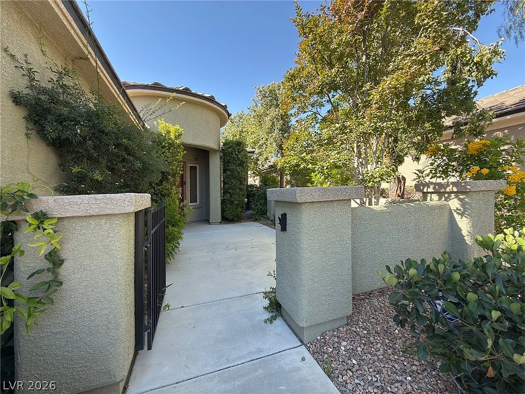 Building Photo - 2269 Carambala Ln