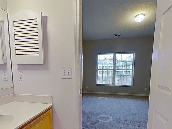 5th image of 2532 Sidney St APT C