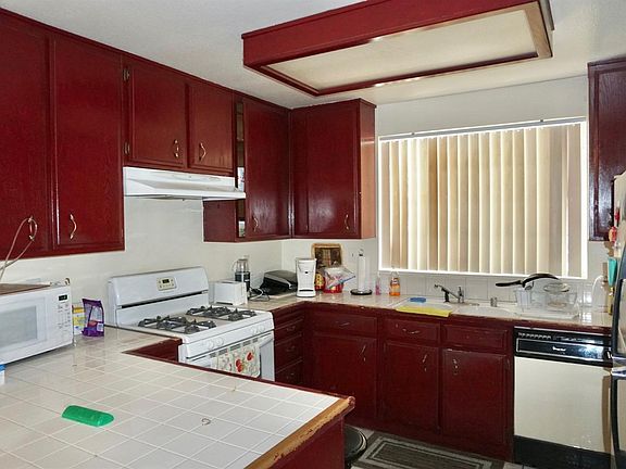 3rd image of 12426 Bridgewood Ln