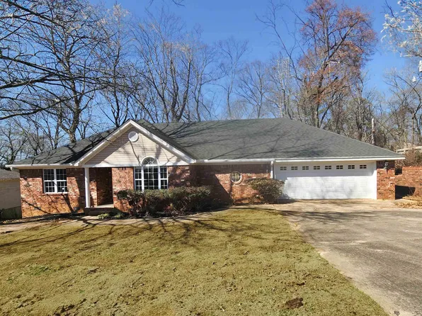 1620 April Sound St, Benton, AR 72019