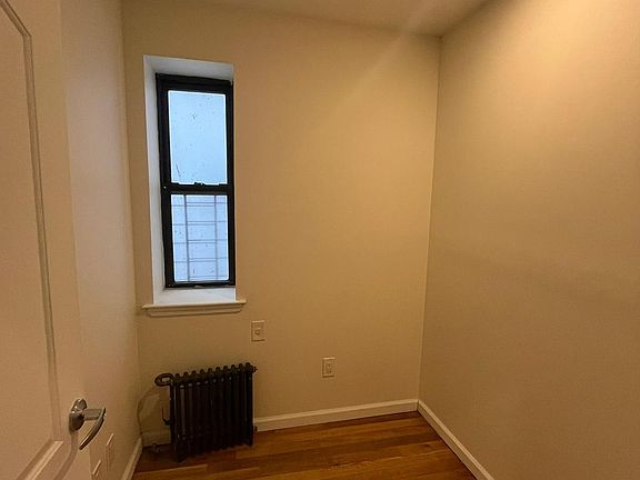 3rd image of 512 W 136th St APT 1C
