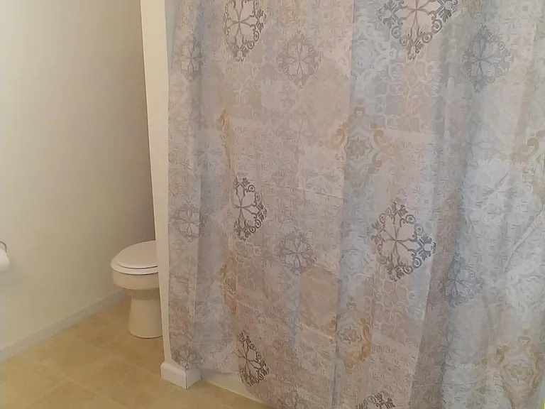 138 Governors Ct — Photo 11