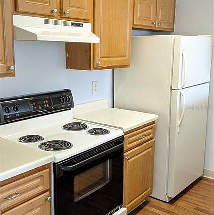 2nd image of 4748 Walden Cir #36