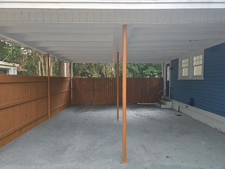 312 N Sumner St — Photo 21