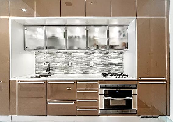 4th image of 75 Wall St APT 23I