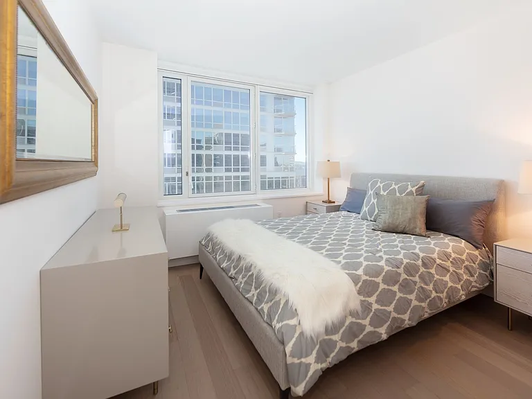 1 Ocean Dr — Photo 114