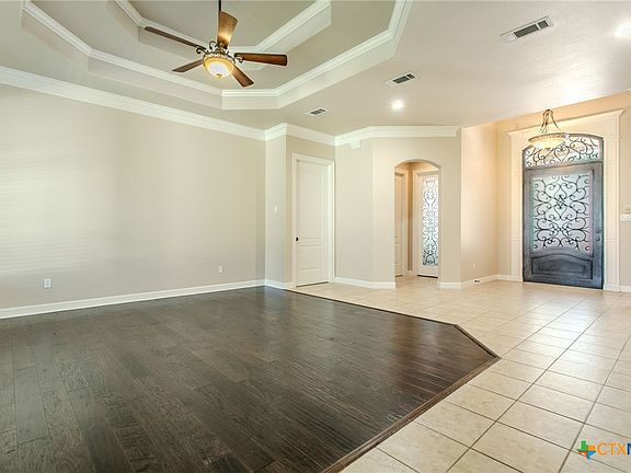 3rd image of 2813 Sleepy Hollow Ln
