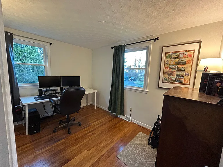 54 Harrington Rd — Photo 10