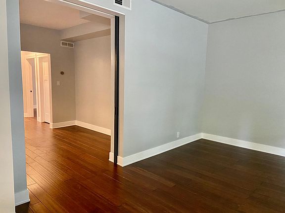 3rd image of 2028 W Eastwood Ave #1