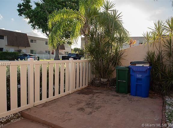 4th image of 8071 NW 10th Ct APT A