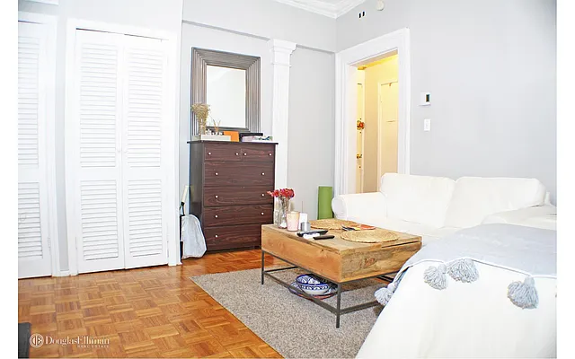 Rented by Douglas Elliman | media 6