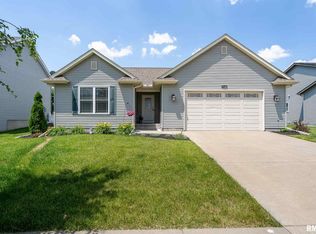 7106 Madison St, Davenport, IA 52806
