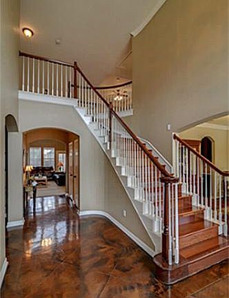 4th image of 1206 Clear Springs Dr