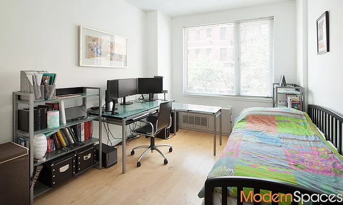 Sold by Modern Spaces | media 3