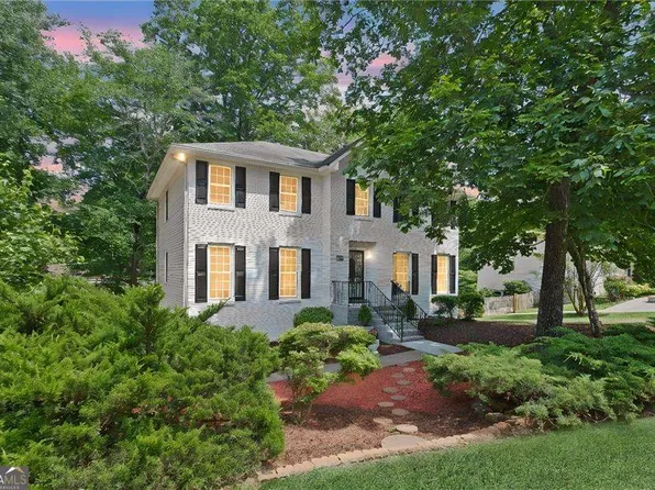 3320 Devaughn Dr NE, Marietta, GA 30066