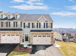 6001 Augusta Ln, Jeannette, PA 15644