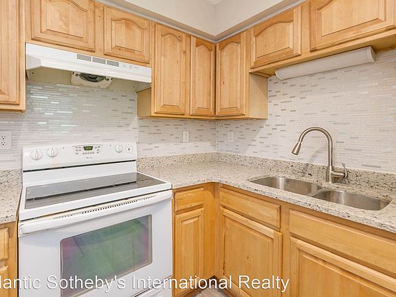 5th image of 6409 Natrona Ave