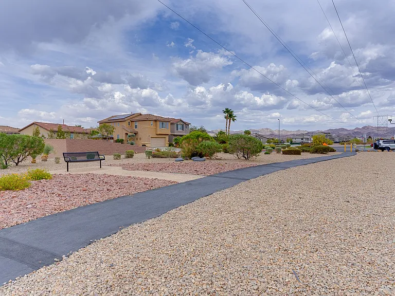 660 Jumbled Sage Ct — Photo 32