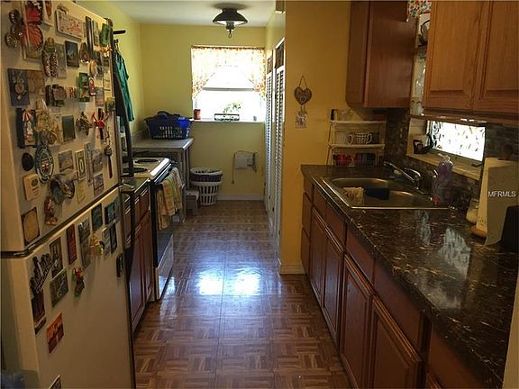 3rd image of 8518 N Temple Ave
