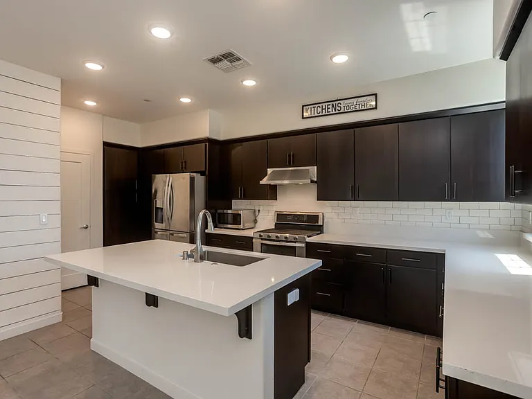 37662 Breakers Rd — Photo 2
