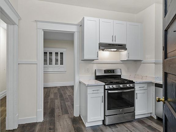 4th image of 1411 E Denny Way Unit B