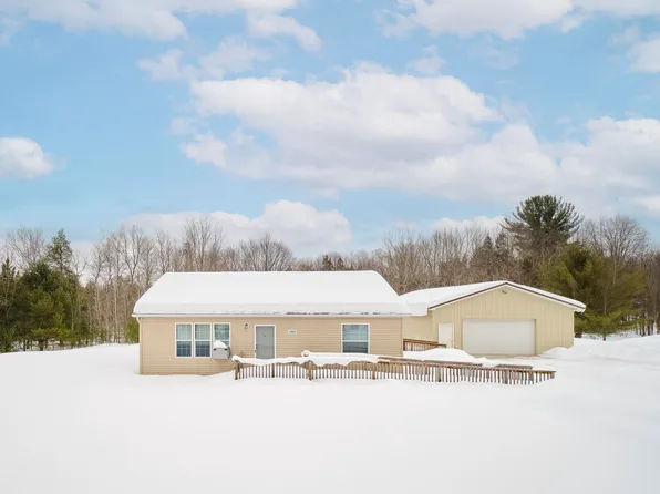 15837 Erwin Rd, Copemish, MI 49625