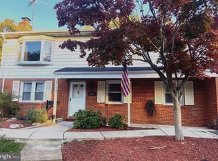 2284 W Longview Dr, Woodbridge, VA 22191