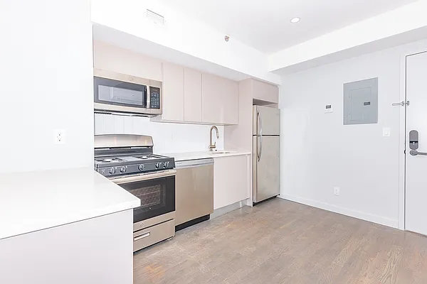 Rented by MySpaceNYC | media 21