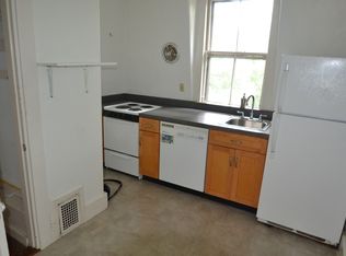 32 Hawthorn St #A, Cambridge, MA 02138