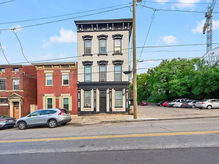 2419 Vine St #2 — Photo 1