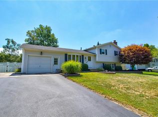 37 Lori Ln, Rochester, NY 14624