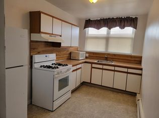 88 Beechwood Pl, Staten Island, NY 10314