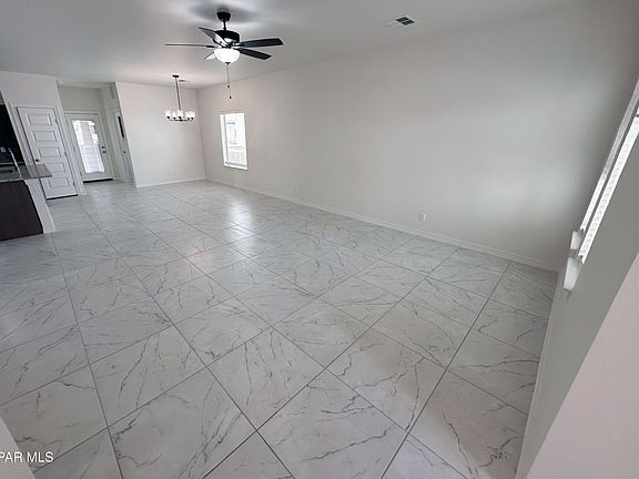 2nd image of 913 Larkhall Pl