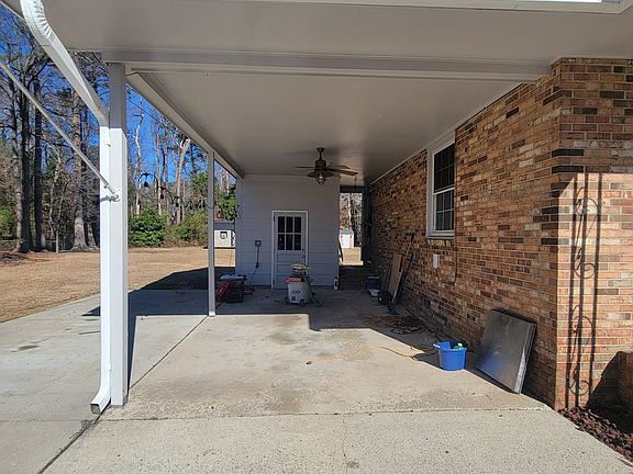 4th image of 211 McArthur Dr