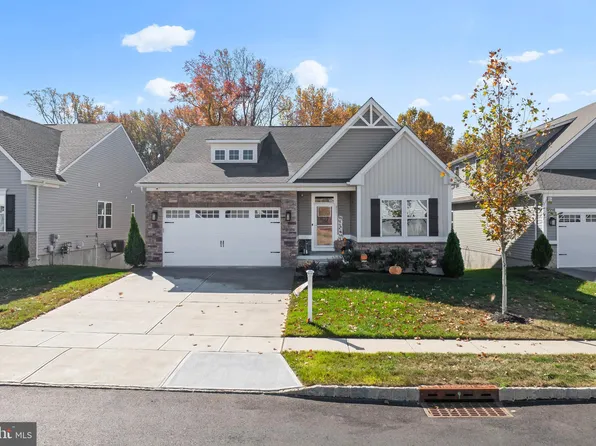 217 Amesbury Blvd, Woolwich Township, NJ 08085