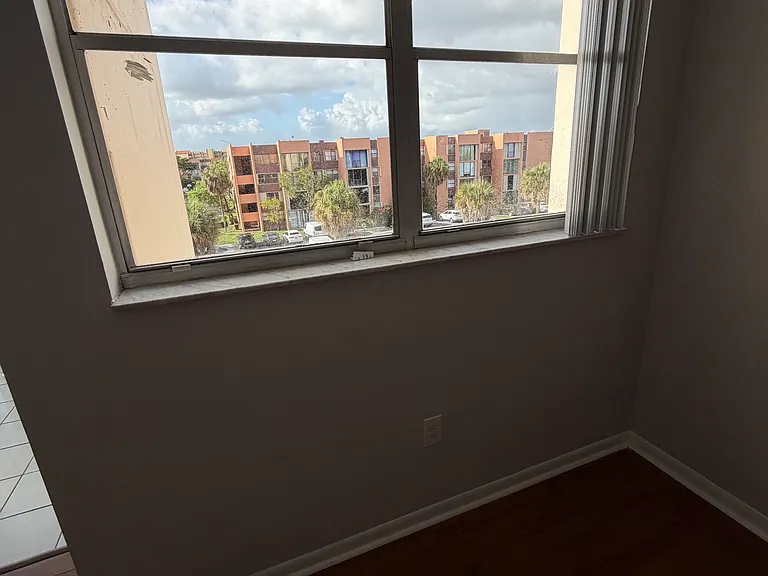 9431 SW 4th St #411 — Photo 13
