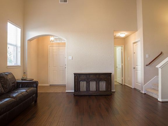 3rd image of 21346 Village Crossing Ln