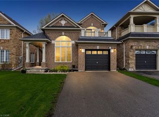 3832 Baycroft Dr, Mississauga, ON L5N8J5
