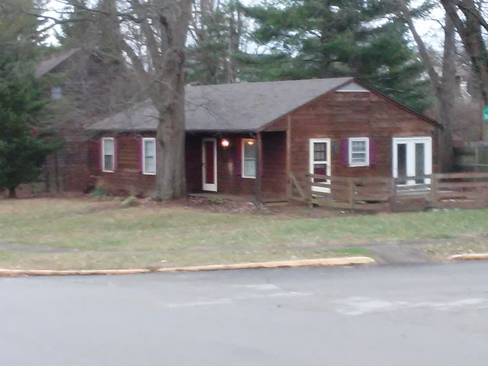 2nd image of 3844 Lee Adams Ln