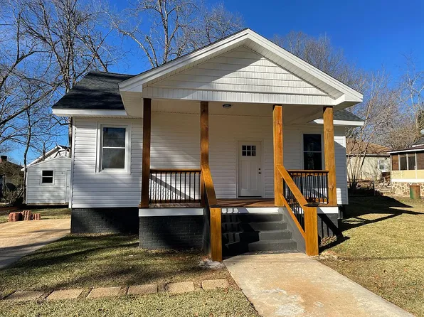 32 Edgewood Ave, Thomaston, GA 30286