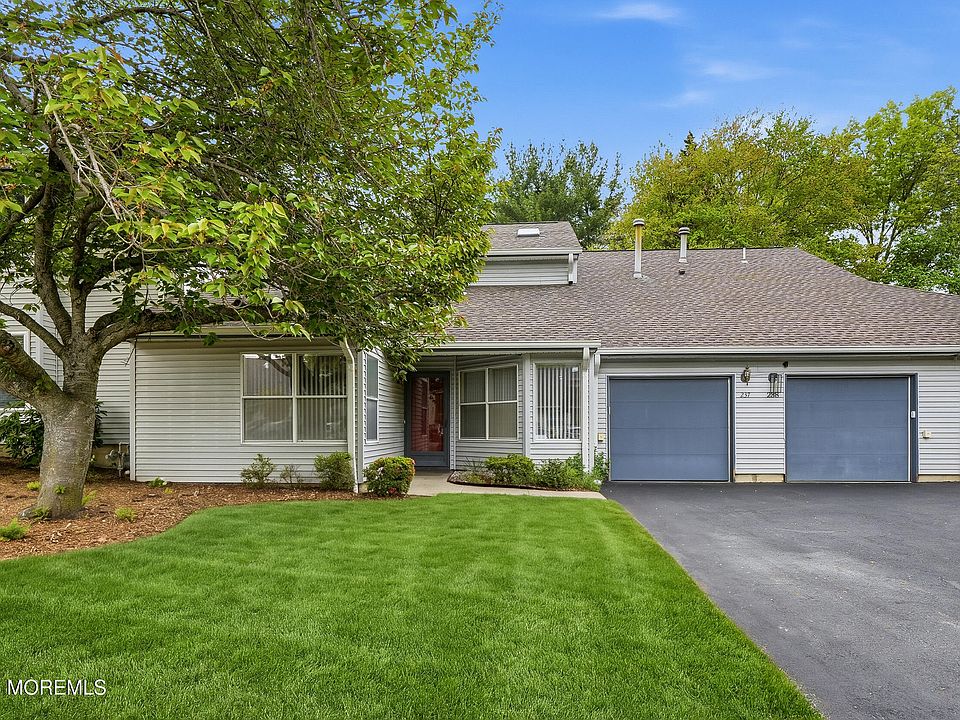 1st image of 237 Ravenswood Road