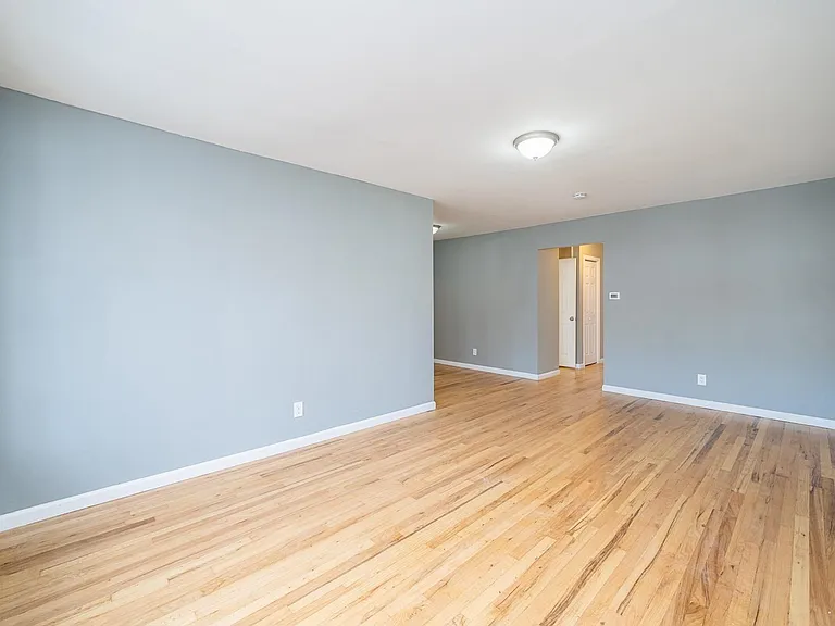 9 Exeter Rd #1 — Photo 3