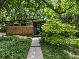 989 N Rustic Cir, Dallas, TX 75218