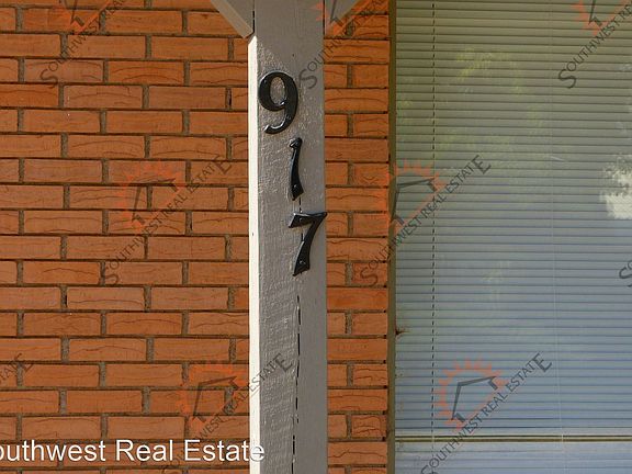 2nd image of 917 W Yucca Ave
