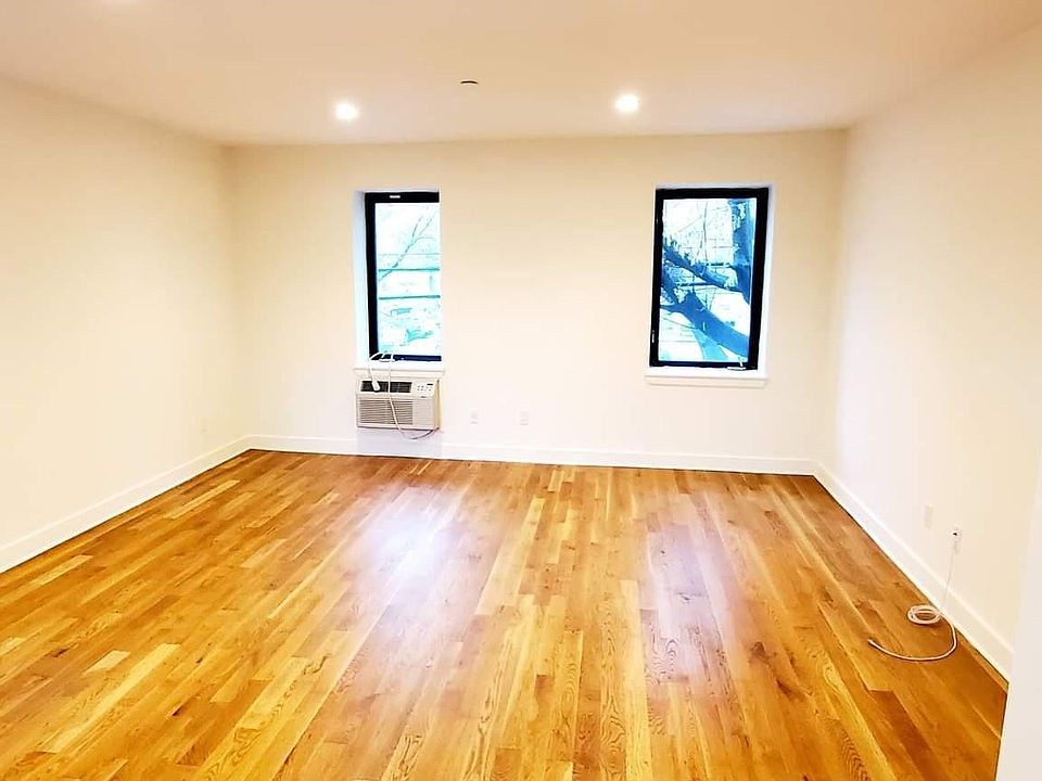 Living Room/Dining room combo