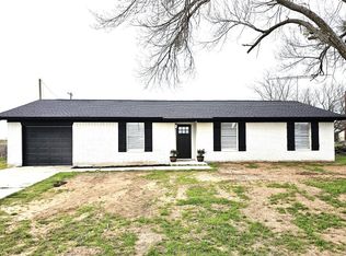 305 County Road 183, Bangs, TX 76823