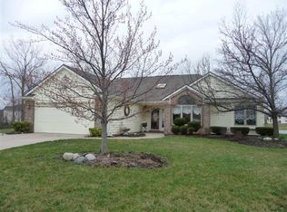 8401 Pember Brook Dr, Fort Wayne, IN 46804