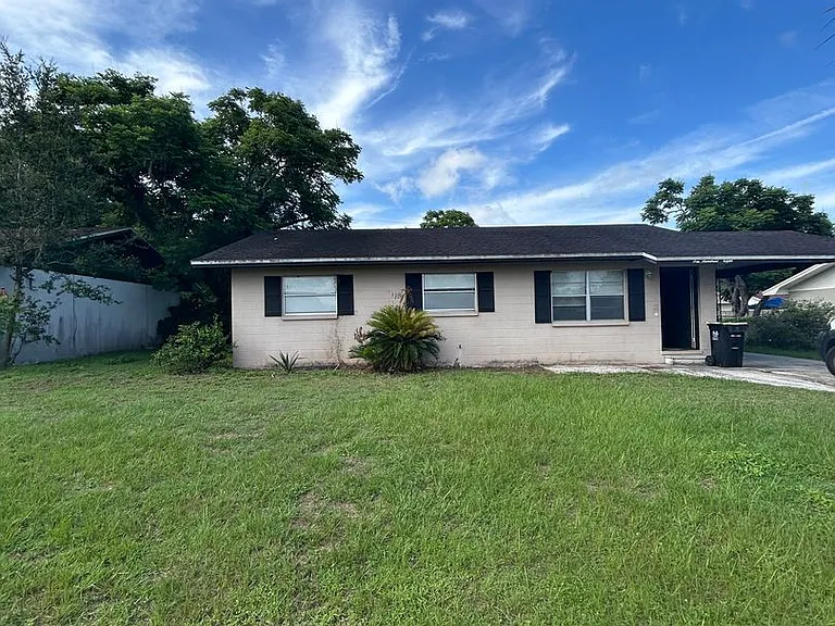 608 Cortez St — Photo 1