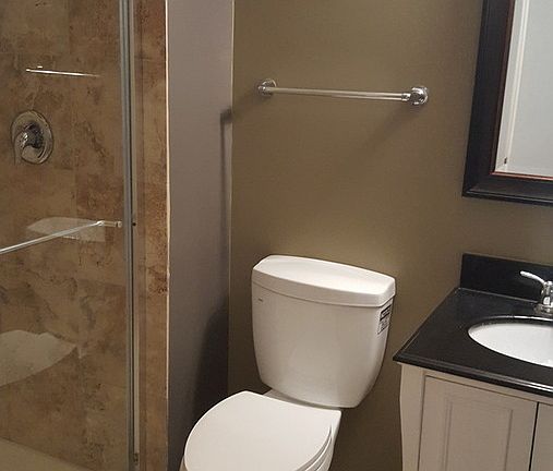 5th image of 6623 W Belmont Ave #1